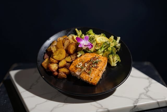 Salmon Tropical.