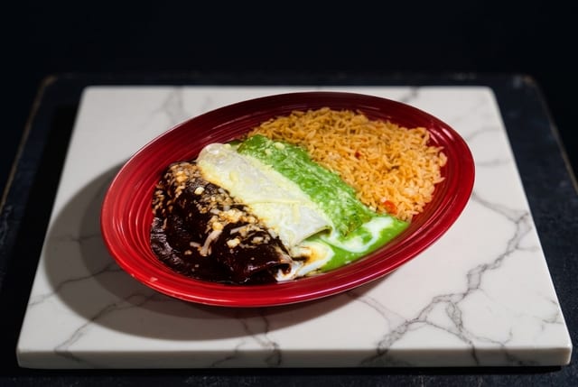 Enchiladas Bandera.